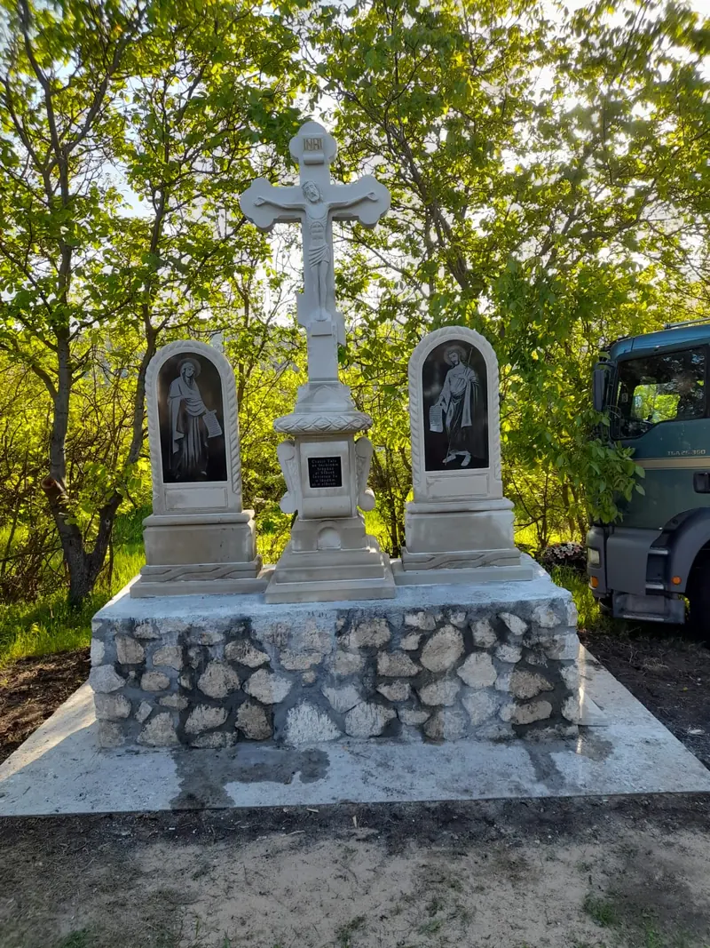 22. Troiță